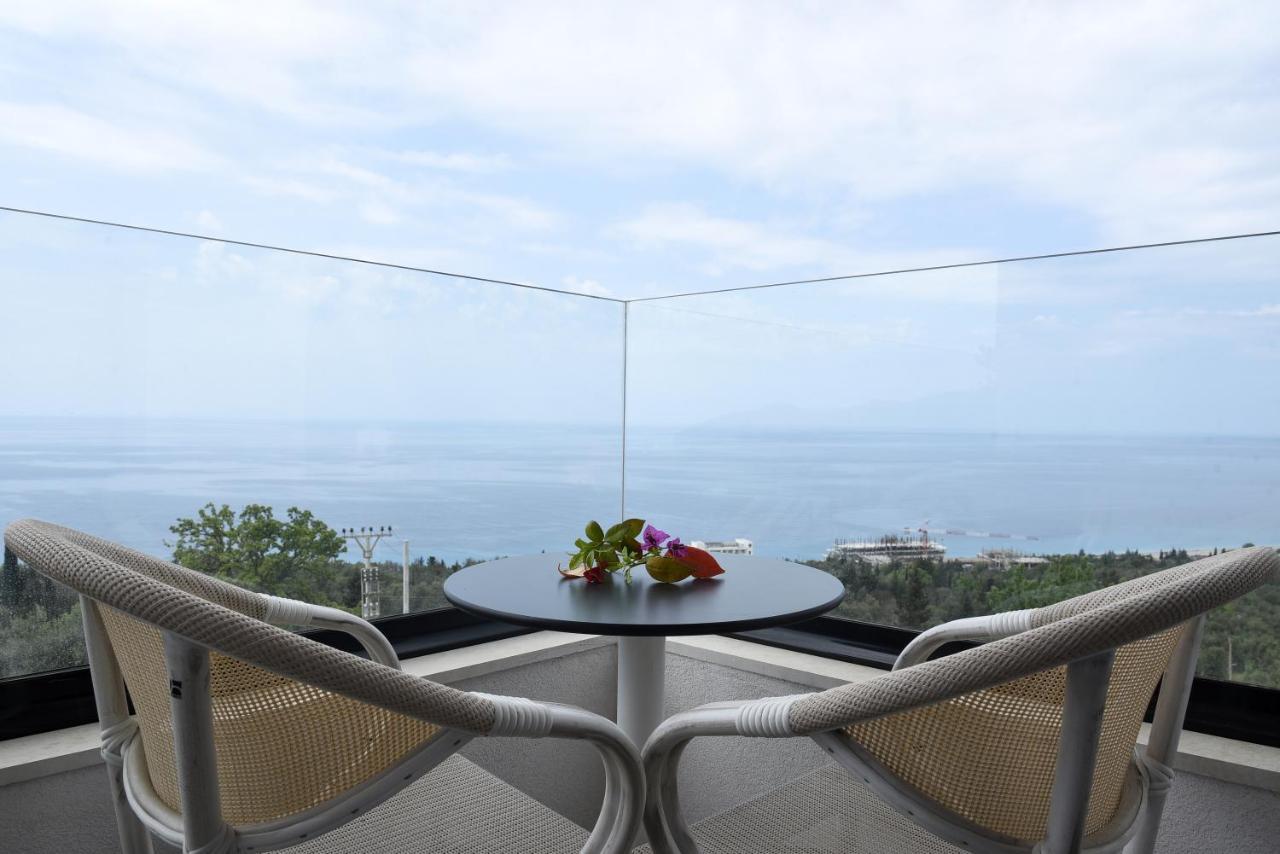 Gogo'S Boutique Hotel Dhërmi 外观 照片