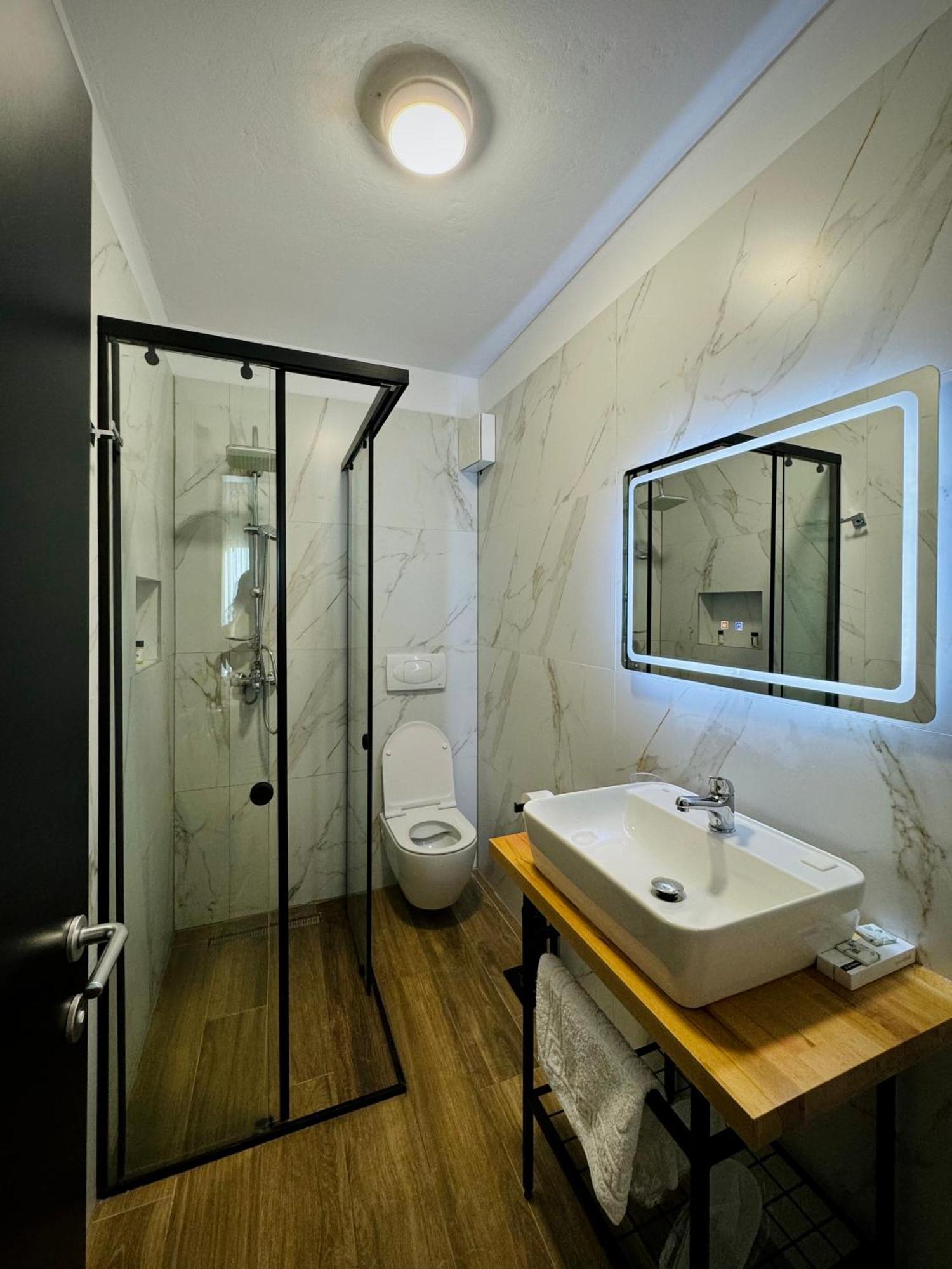 Gogo'S Boutique Hotel Dhërmi 外观 照片