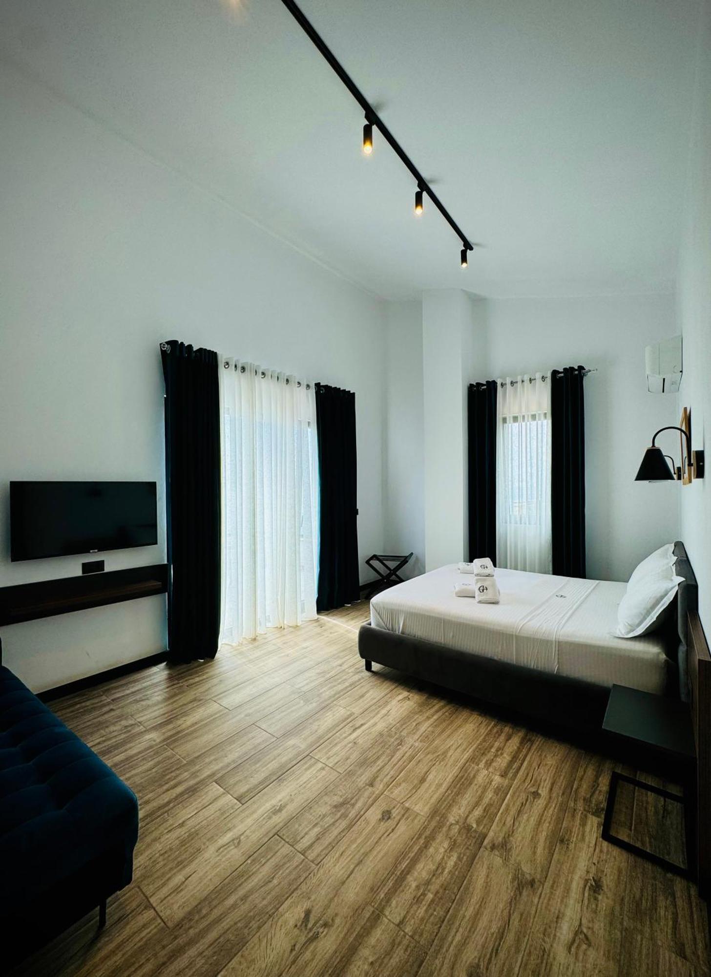 Gogo'S Boutique Hotel Dhërmi 外观 照片