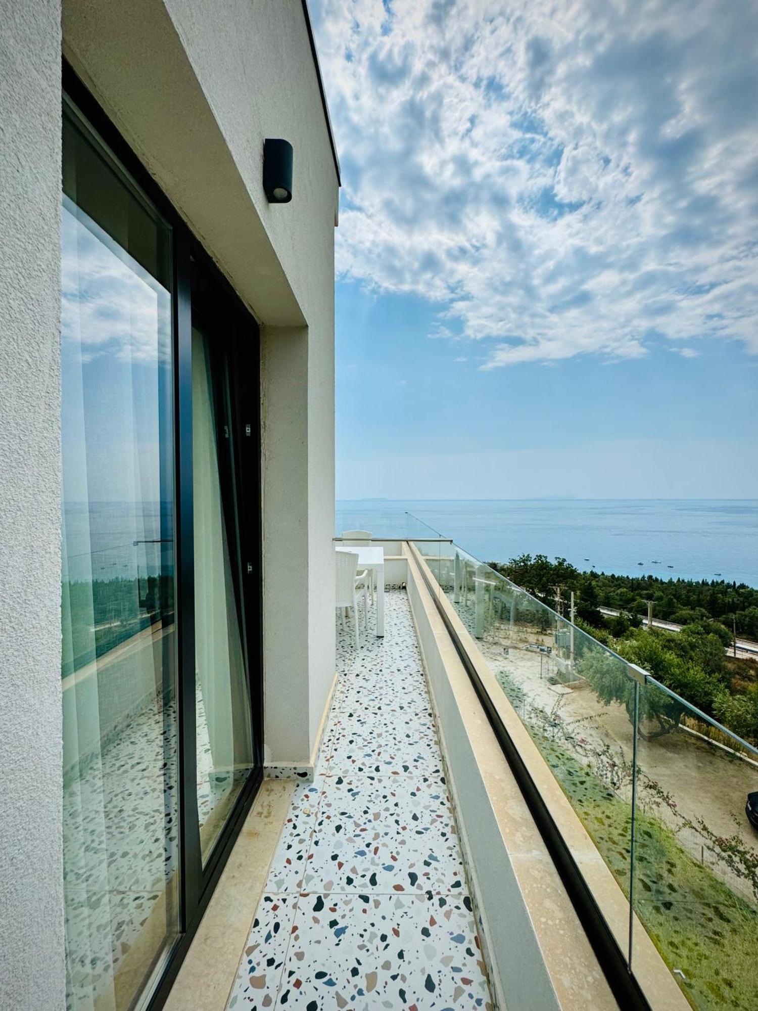Gogo'S Boutique Hotel Dhërmi 外观 照片